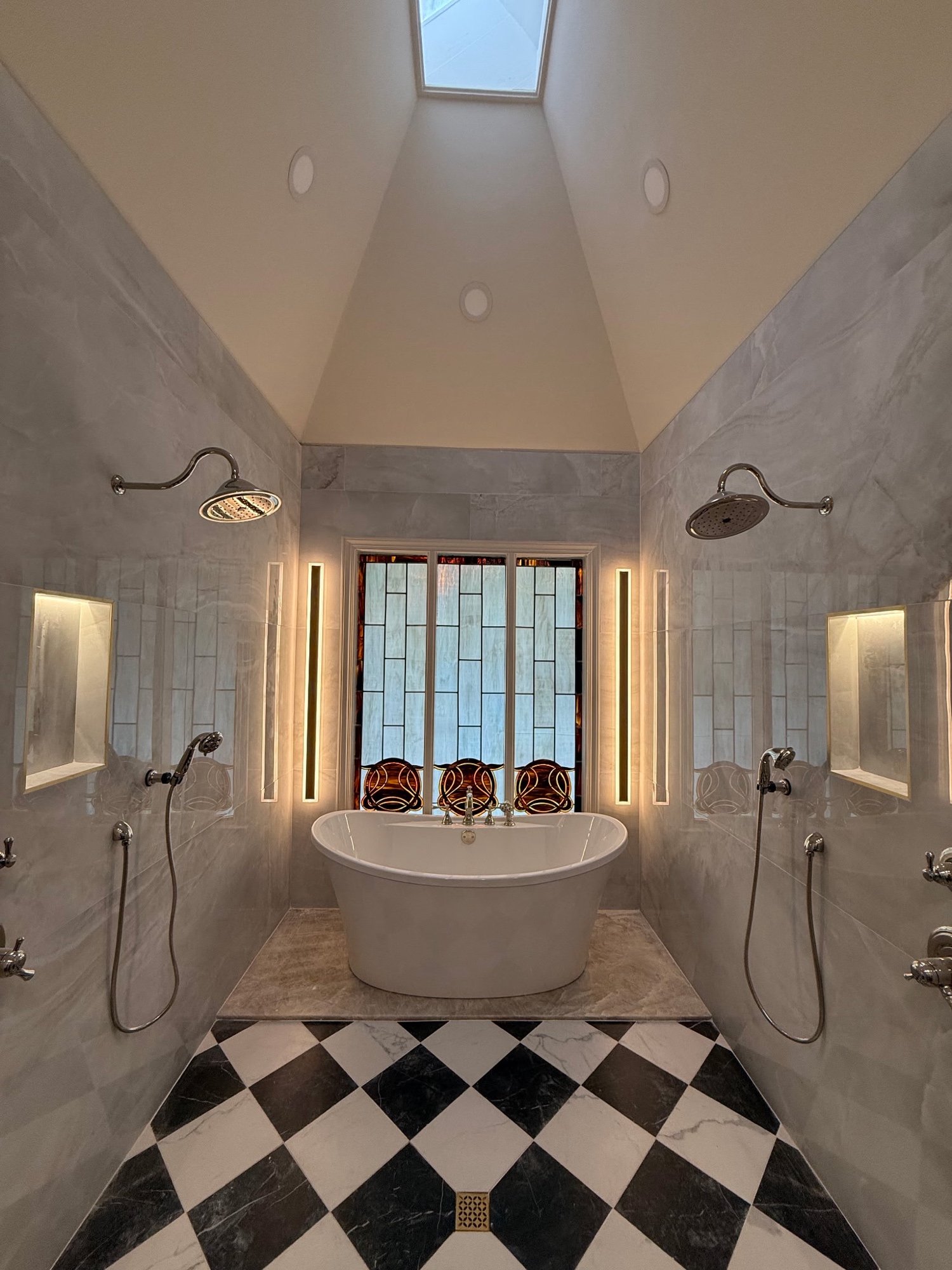 Arch window with checker tile floor